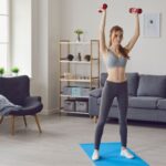 Hátsó váll edzés otthon és teremben: a 4 legjobb gyakorlat + 1 bónusz tipp