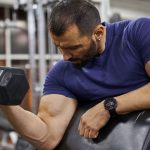 Otthon hát edzés: 7 gyakorlat, amivel látványos eredményt érhetsz el