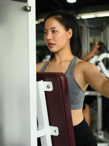 hátsó váll edzés