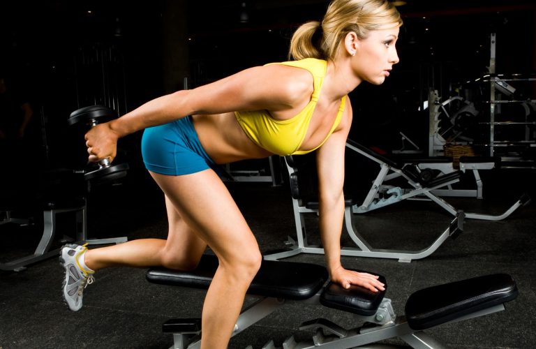 tricepsz-gyakorlatok-konditeremben