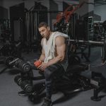 Tömegnövelő váll edzés – profi program a maximális izomfejlődésért