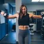 Kerek váll edzés: így építs látványosan formás, erős vállakat 6 hét alatt