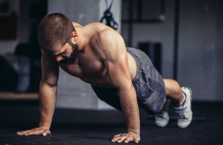 saját testsúlyos mell edzés