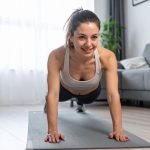 Otthoni mellizom edzés: 6 hatékony gyakorlat, amivel tényleg épül a mellkasod