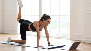 otthoni fenék edzés